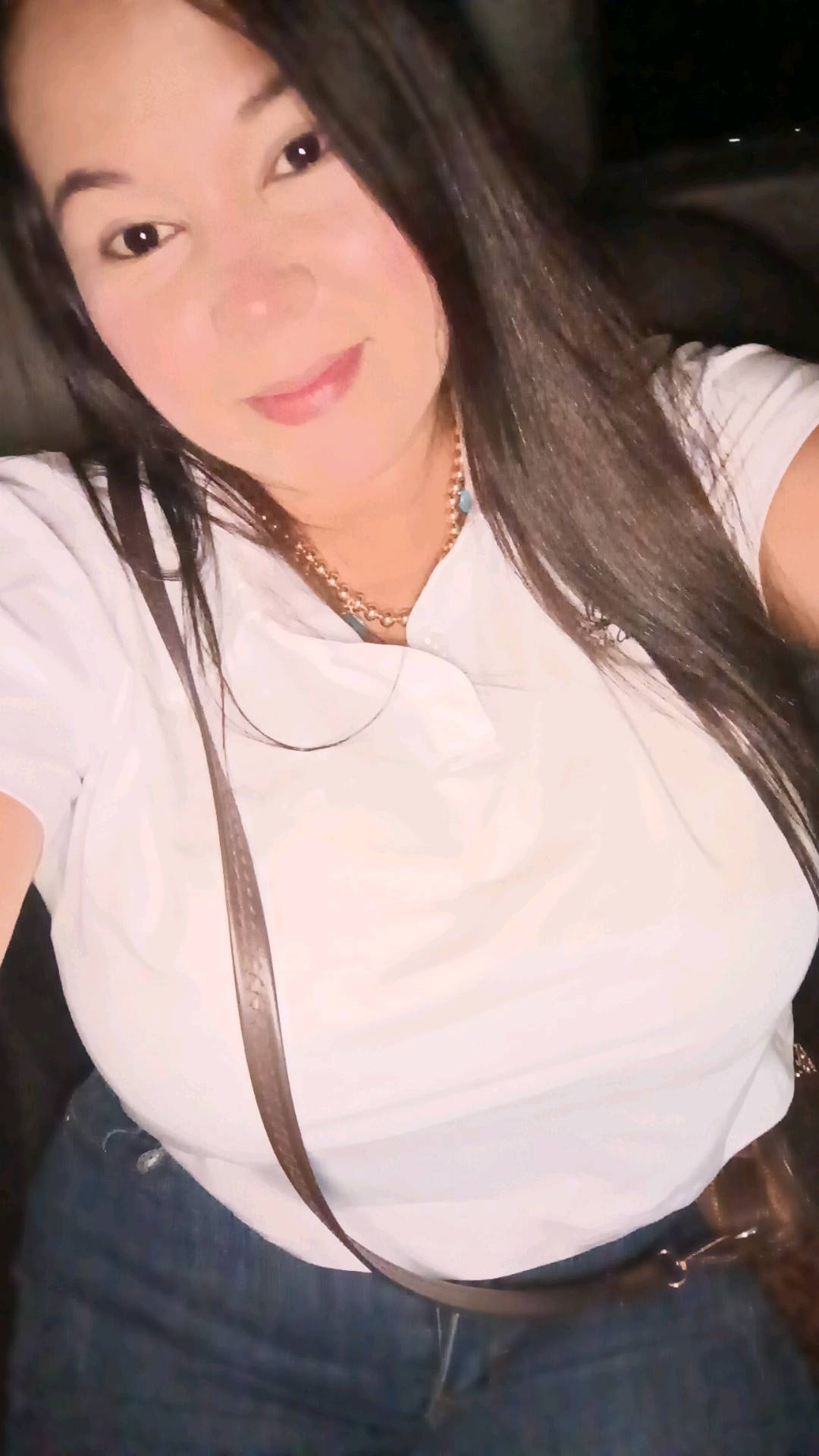 Woman waiting for a one-on-one video call