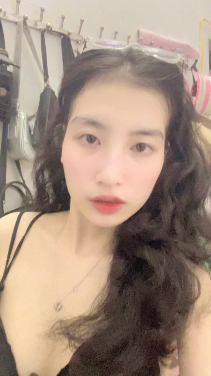 Girl online for a face-to-face chat